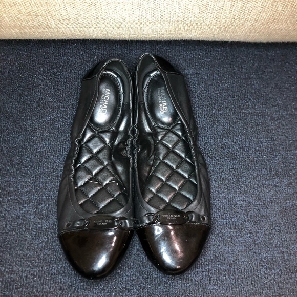 MICHEAL Micheal Kors Joyce Black Ballet Flats Size 9 - Picture 1 of 8